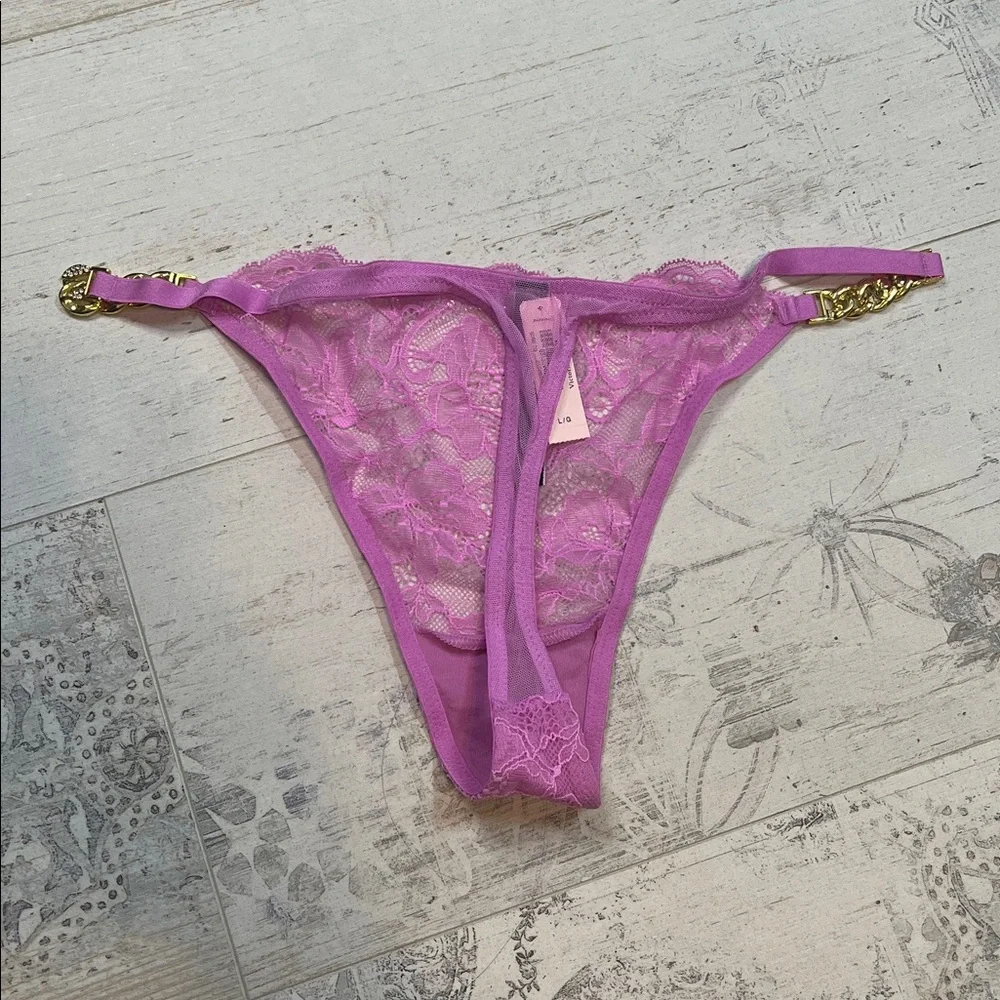 Victoria's Secret Very Sexy Purple Lace Thong Jeweled Chain Detail Large